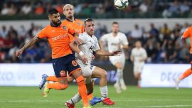 Fenerbahçe Başakşehir’e 2 golle yenildi