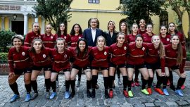 Galatasaray’da kadın futbol takımı tanıtıldı