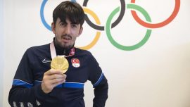 Milli masa tenisçi Abdullah Öztürk Paris’te tarihe geçmek istiyor