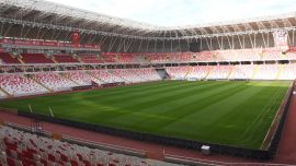 Sivasspor Fatih Karagümrük’ü ağılıyor