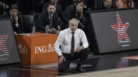 Galatasaray Nef Başantrenörü Ekrem Memnun’dan büyük fedakarlık