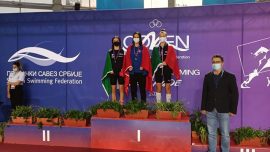 Milli yüzücüler Talya Erdoğan ve Meriç Uygun Comen Cup’ta birinci oldu