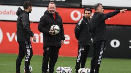 Beşiktaş kötü gidişata ‘dur’ demek istiyor