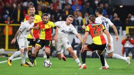 Fenerbahçe İzmir’de takıldı