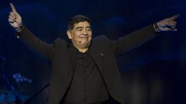 Futbol efsanesi Maradona vefatının 1. yılında anılıyor