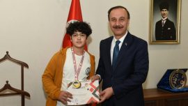 Suriyeli genç Türkiye’yi temsil etti, şampiyon oldu