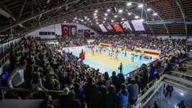 Türkiye Voleybol Federasyonu’ndan seyirci kararı