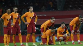 Galatasaray Denizlispor’a elendi camia karıştı
