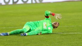 Galatasaray’a Muslera’dan kötü haber