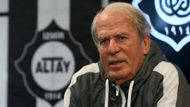 Mustafa Denizli: Mücadeleye hazırım