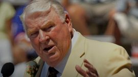NFL’in efsane antrenörlerinden John Madden yaşamını yitirdi