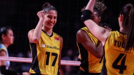 VakıfBank ilk maçta set vermedi