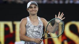 Barty ve Berrettini Avustralya Açık’ta yarı finale yükseldi