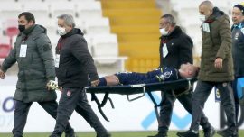 Fenerbahçe’ye iki kötü haber