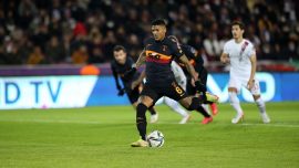 Galatasaray kaçan penaltılara üzülüyor