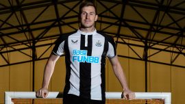 Newcastle United’a Yeni Zelandalı forvet