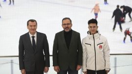 Bakan Kasapoğlu: Furkan Akar bizi Pekin’de gururlandırdı