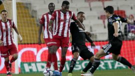 Sivasspor’da 3, Beşiktaş’ta 7 değişiklik