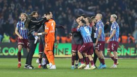 Trabzonspor şampiyonluk yolunu yarıladı