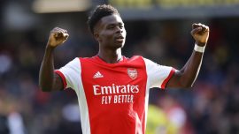 Bukayo Saka koronavirüse yakalandı