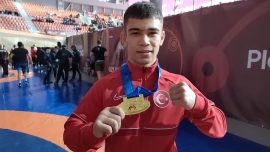 Milli güreşçi Emre Mutlu’dan altın madalya