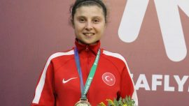 Milli tekvandocu Merve Yazıcı altın madalya kazandı