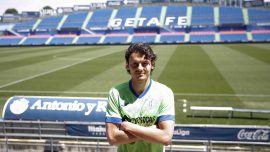 Sezonun en iyi futbolcusu olarak Enes Ünal’ı seçildi