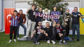 Süper Lig’in şampiyonluk kupası sergilendi