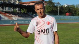 41 yıldır koşan master milli atlet Balkan Şampiyonası’na hazırlanıyor