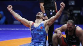 Taha Akgül Dünya Güreş Şampiyonası’nda finalde