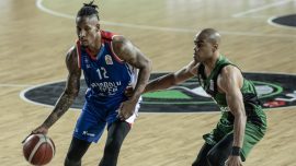 Anadolu Efes yarı finale yükseldi