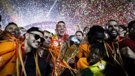 Galatasaray’ın 23. şampiyonluğuna özel hatıra parası basıldı