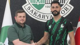 Sakaryaspor kaleci İbrahim Demir’i renklerine bağladı