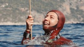 Milli sporcu Birgül Erken Bahamalar’da 100 metreye dalarak tarihe geçmek istiyor
