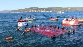 Milli sporcu Birgül Erken’den Cumhuriyet’in 100. yılında 100 metrelik dalış
