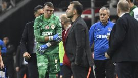Galatasaray: Muslera’nın tetkiklerinde kırığa rastlanmadı